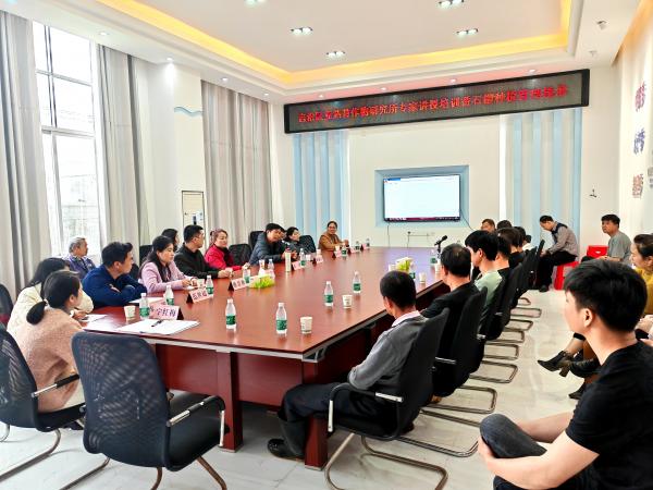 广西热作所特色水果研究团队应邀赴玉林市开展番石榴种植管理技术指导