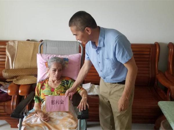 热作所党委开展“七一”走访慰问活动