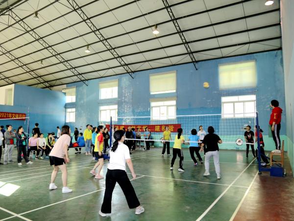 广西热作所工会开展“健康生活、快乐工作”系列文体活动
