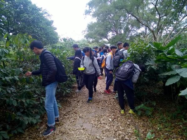 南宁三中到广西热作所科普园开展亲子系列活动