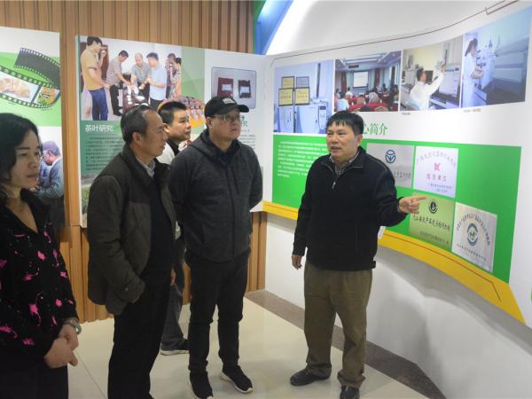 广西蚕业技术推广总站到访广西热作所开展调研交流活动