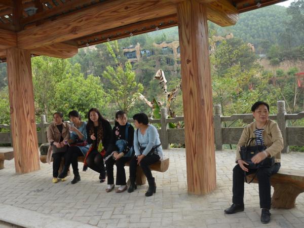 广西热作所开展“三.八”妇女节活动