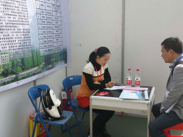 广西热作所到武汉大学开展校园招聘工作