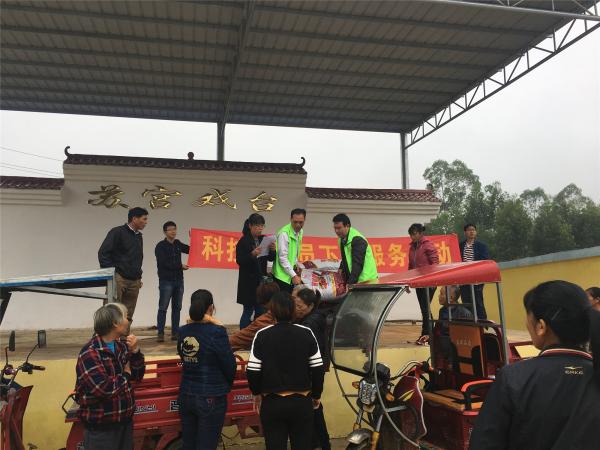 广西热作所科技人员赴武鸣区开展科技服务