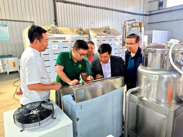 广西热作所农产品精深加工产业科技先锋队赴山东诸城市考察农产品加工设备
