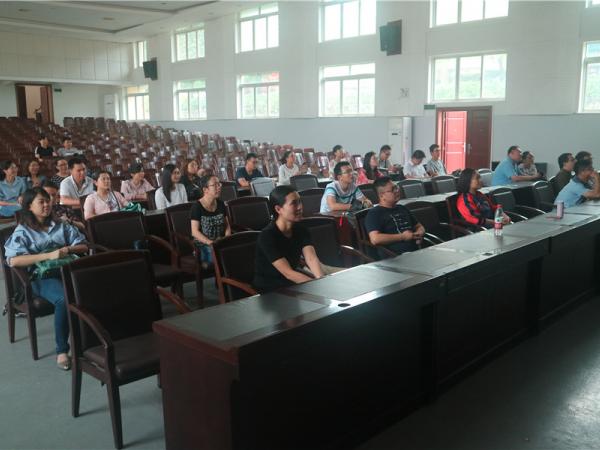 广西热作所开展“汇聚青年力量•传承时代精神”五四青年节爱国主义教育主题活动